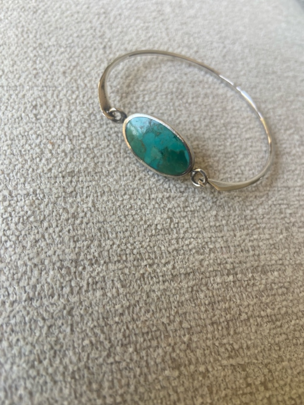 Sterling Silver Filigree Oval Bangle Bracelet - Silver - Picture 4 of 17